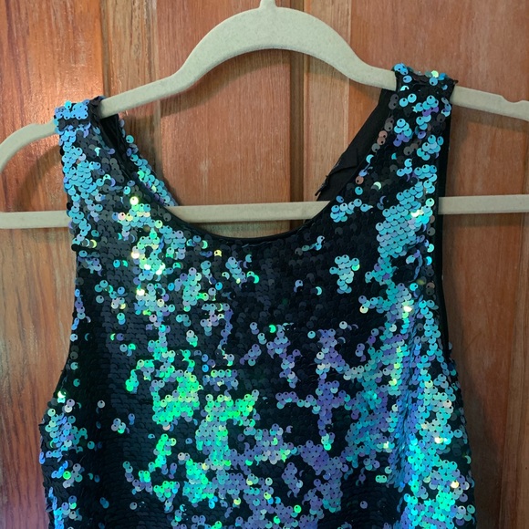 SO FUN! Small Sequin Mini-Dress. - Picture 3 of 8